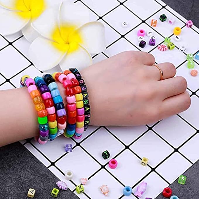 STRBOXONG BRACELET MAKING KIT, BEADS FOR BRACELETS MAKING PONY BEADS POLYMER CLAY BEADS LETTER BEADS FOR JEWELRY MAKING, DIY ARTS AND CRAFTS GIFTS FOR GIRLS AGE 6 7 8 9 10-12 - Image 2