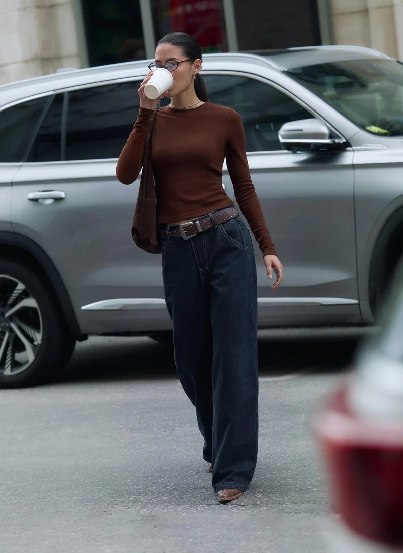 Lichi  Loose jeans with contrast stitching for Women | Best Price UAE