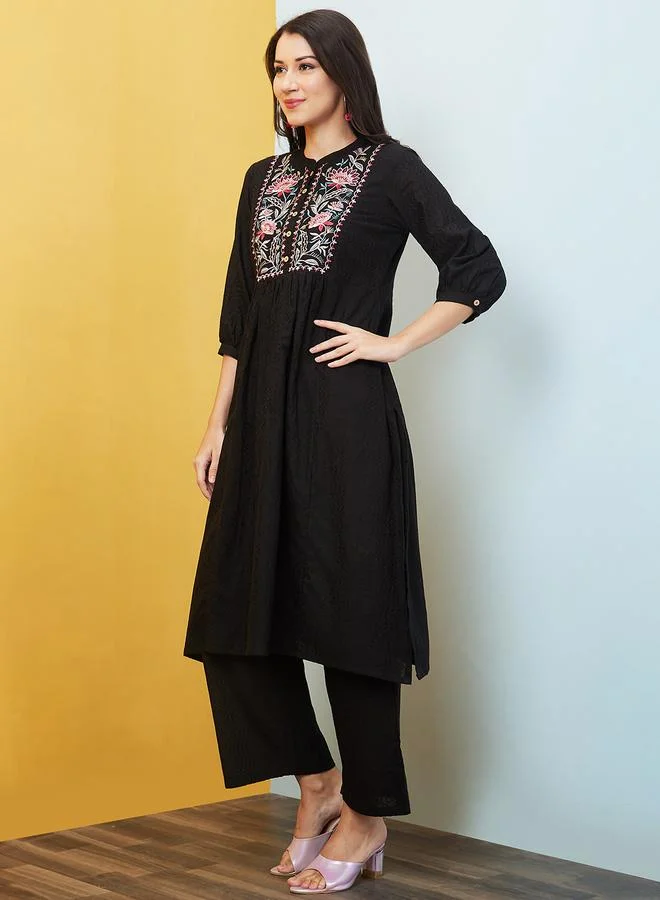 globus Globus Embroidered Straight Kurta with Trouser Co-Ords