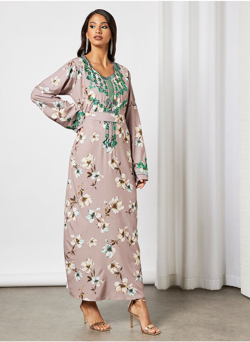 Hayat - Floral Jalabiya With Embroidery In Front And Wrist With Belt - Image 1