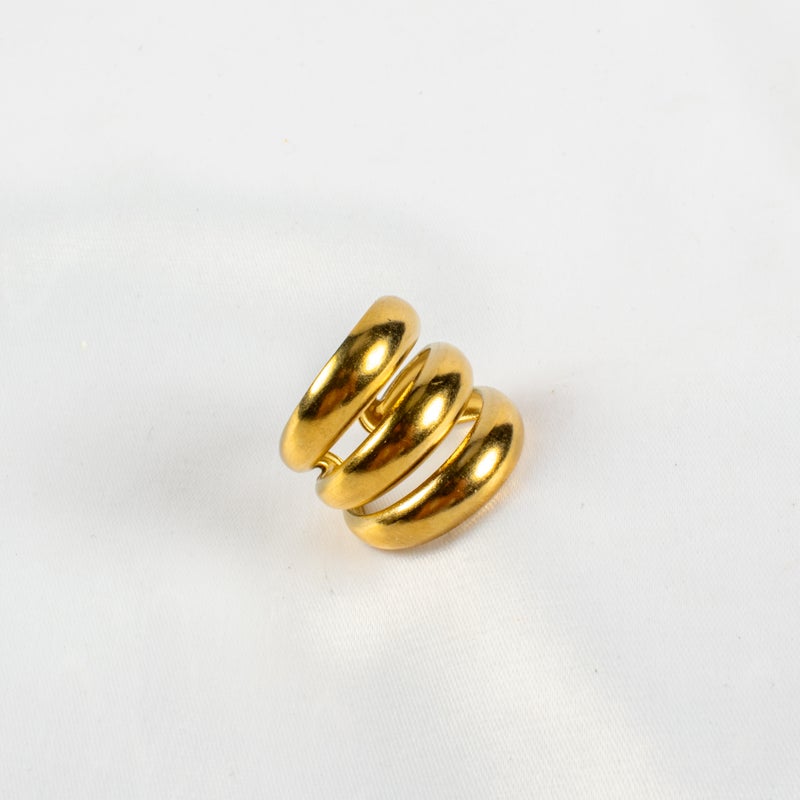 خاتم أستانليس ستيل ذهبي فري سايز - Image 1