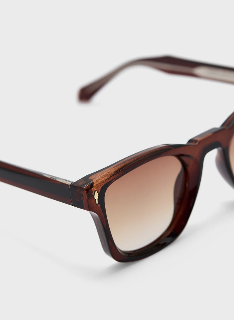 ELLA Polarized Wayfarer Sunglasses  - Image 4