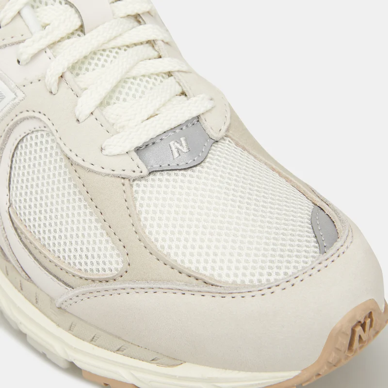 New Balance Women's 2002R Shoe