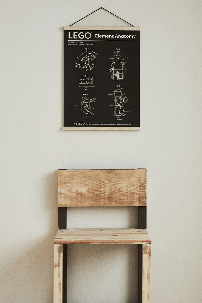 اتش اند ام علاّقة وملصق حائط للأطفال