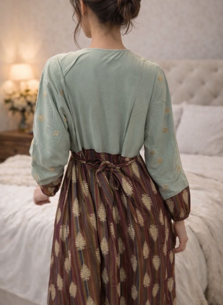 بريميم جلابية ماكسي مطرزة باللونين الأخضر الزيتوني والعنابي للنساء - فستان محتشم طويل مع لوحة أمامية مزخرفة، وأكمام بالون مطبوعة، وحافة مزخرفة - Image 4