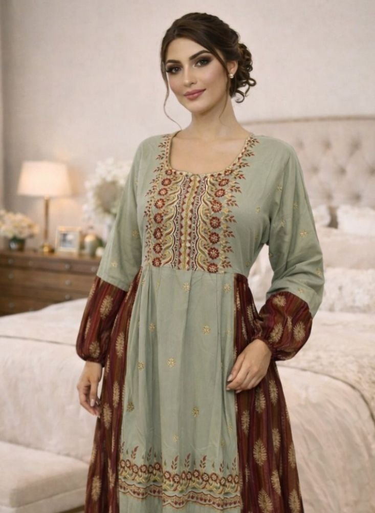 بريميم جلابية ماكسي مطرزة باللونين الأخضر الزيتوني والعنابي للنساء - فستان محتشم طويل مع لوحة أمامية مزخرفة، وأكمام بالون مطبوعة، وحافة مزخرفة - Image 1