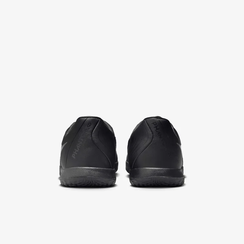 Nike Phantom GX 2 Academy IC Football Shoes