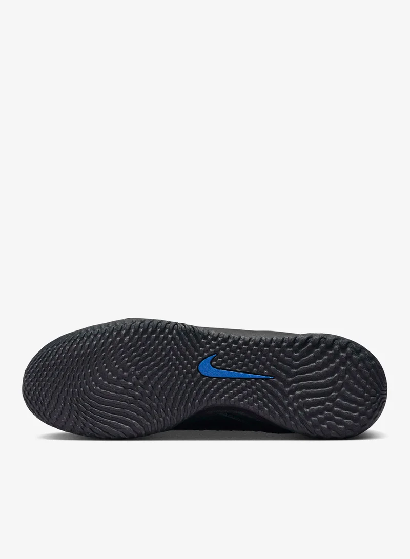 Nike Phantom GX 2 Academy IC Football Shoes