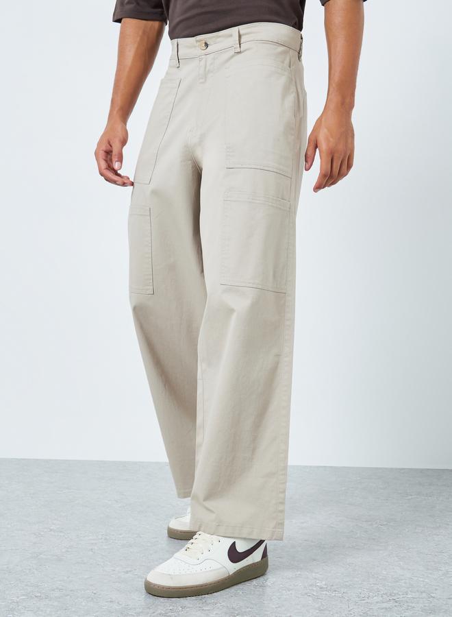 ستايلي بنطال رجالي بقصة فضفاضة وجيوب كارجو - Image 1