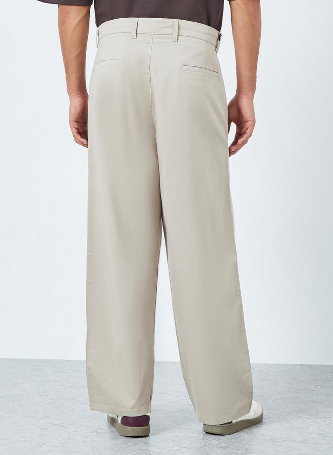 ستايلي بنطال رجالي بقصة فضفاضة وجيوب كارجو - Image 3