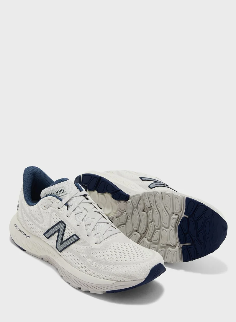 New Balance 880 Low Top Shoes