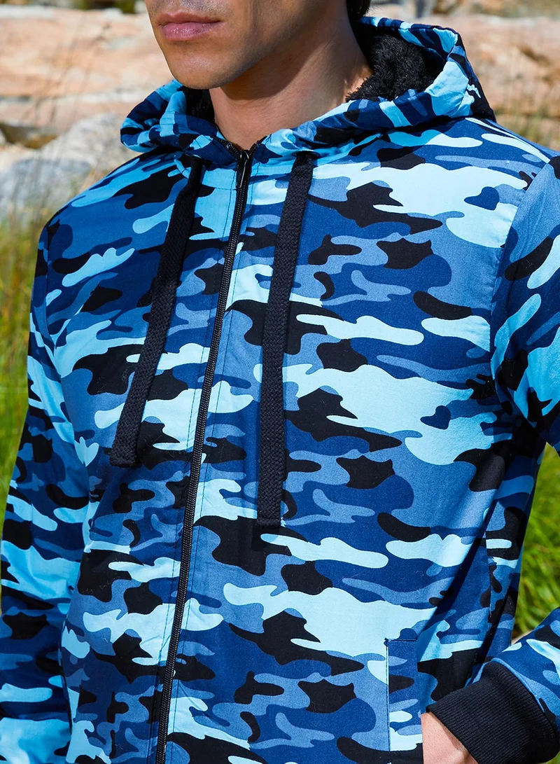 Campus Sutra Men's Blue Camouflage Hoodie With Insert Pocket