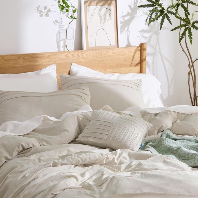 Bedsure Queen Comforter Set - 4 Pieces Pinch Pleat Bed Set, Beige Boho Bedding for All Season, 1 Soft Comforter, 2 Pillowcases, 1 Decorative Pillow - Image 4