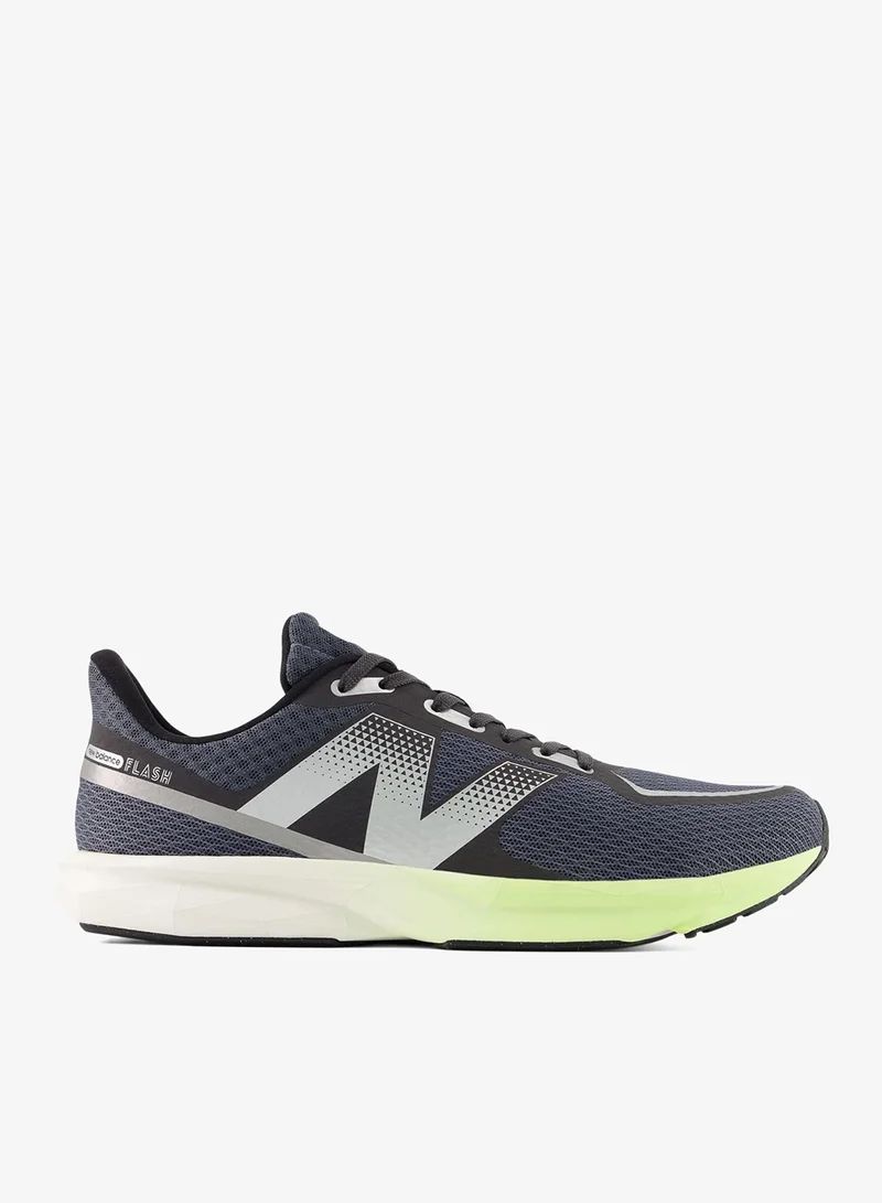 DynaSoft Flash v7 athletic Sneakers (Standard Fit)