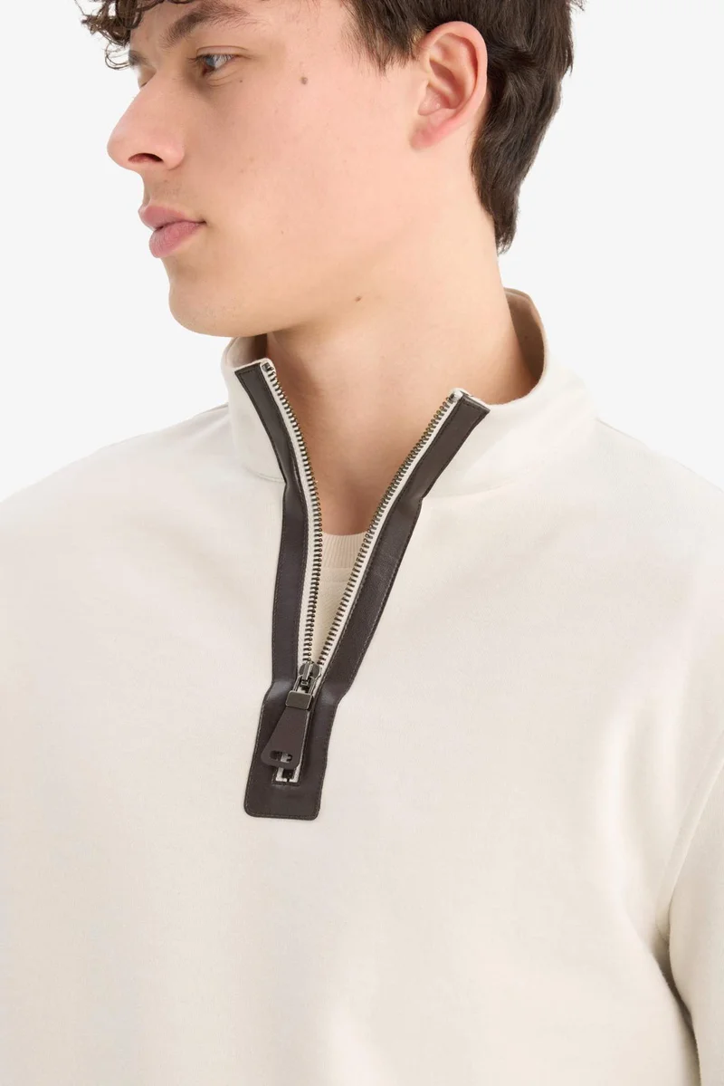 DeFacto Regular Fit Long Sleeve Sweatshirt
