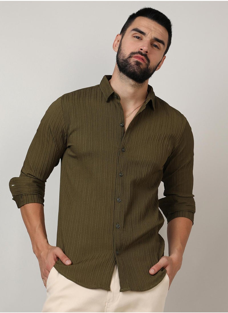 كامبوس سوترا Men's Olive Green Self-Design Striped Shirt  - Image 2