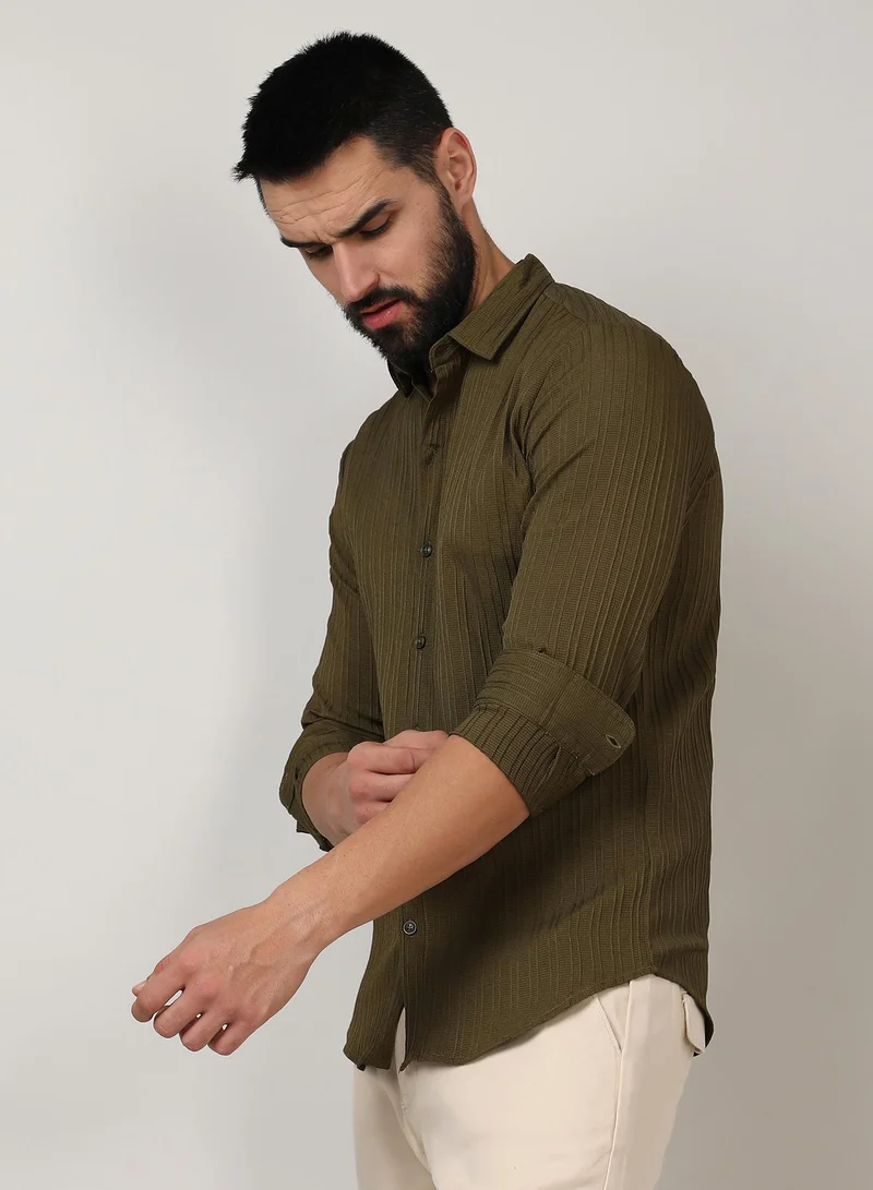 كامبوس سوترا Men's Olive Green Self-Design Striped Shirt