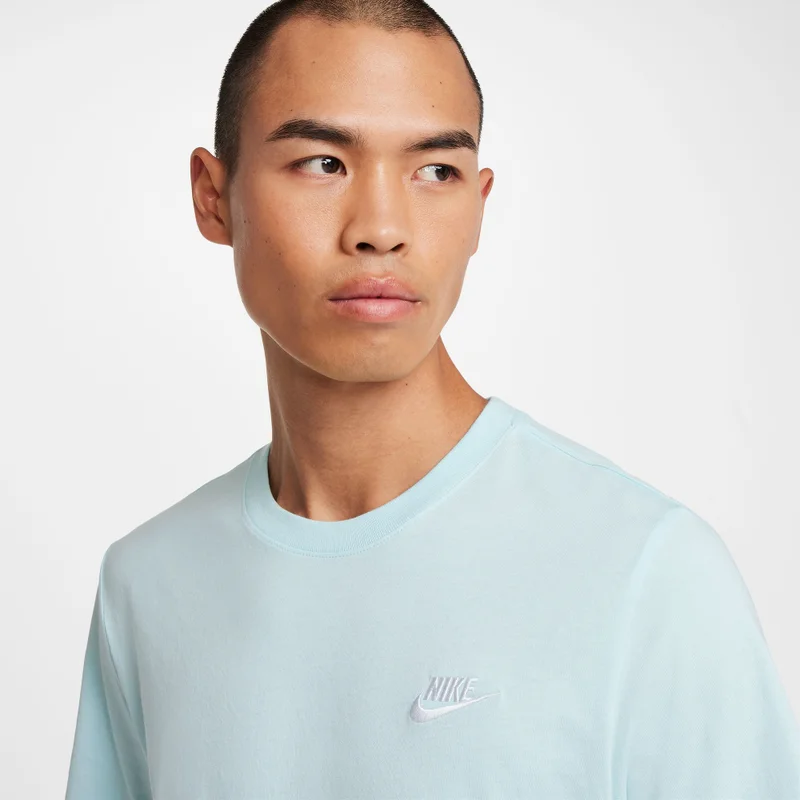 Nike Men's Sportswear Club T-Shirt