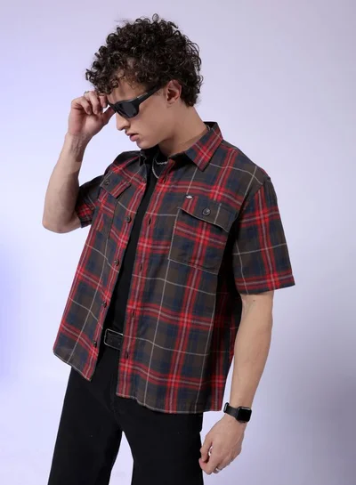 شركة المرآب الهندية Men Boxy Fit Checkered Half Sleeves Cuban Collar Double Flap Pocket Street Wear Over Shirt