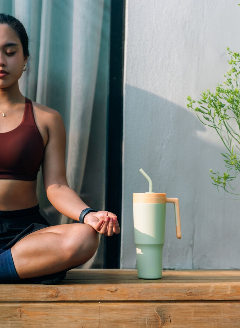 Gravit 1200ml Insulated Tumbler with FlowState Lid and Straw - Portable Quencher Travel Water Bottle with Fruit Infuser - Ideal for Cold Water, Iced Tea, Coffee, Smoothies for Gym (Beige) - Image 3