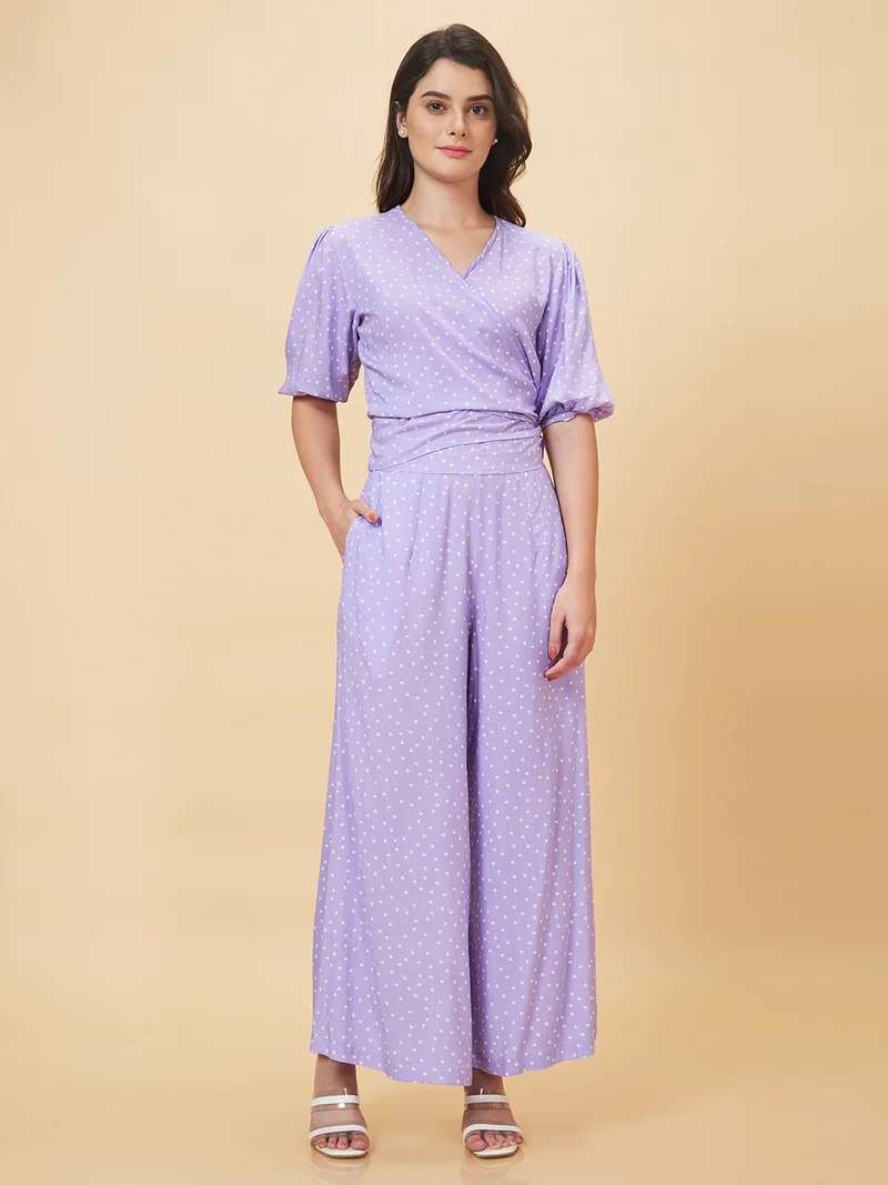 جلو باص طقم نسائي مطبوع من جلوبس بلوزة وبنطلون بالازو