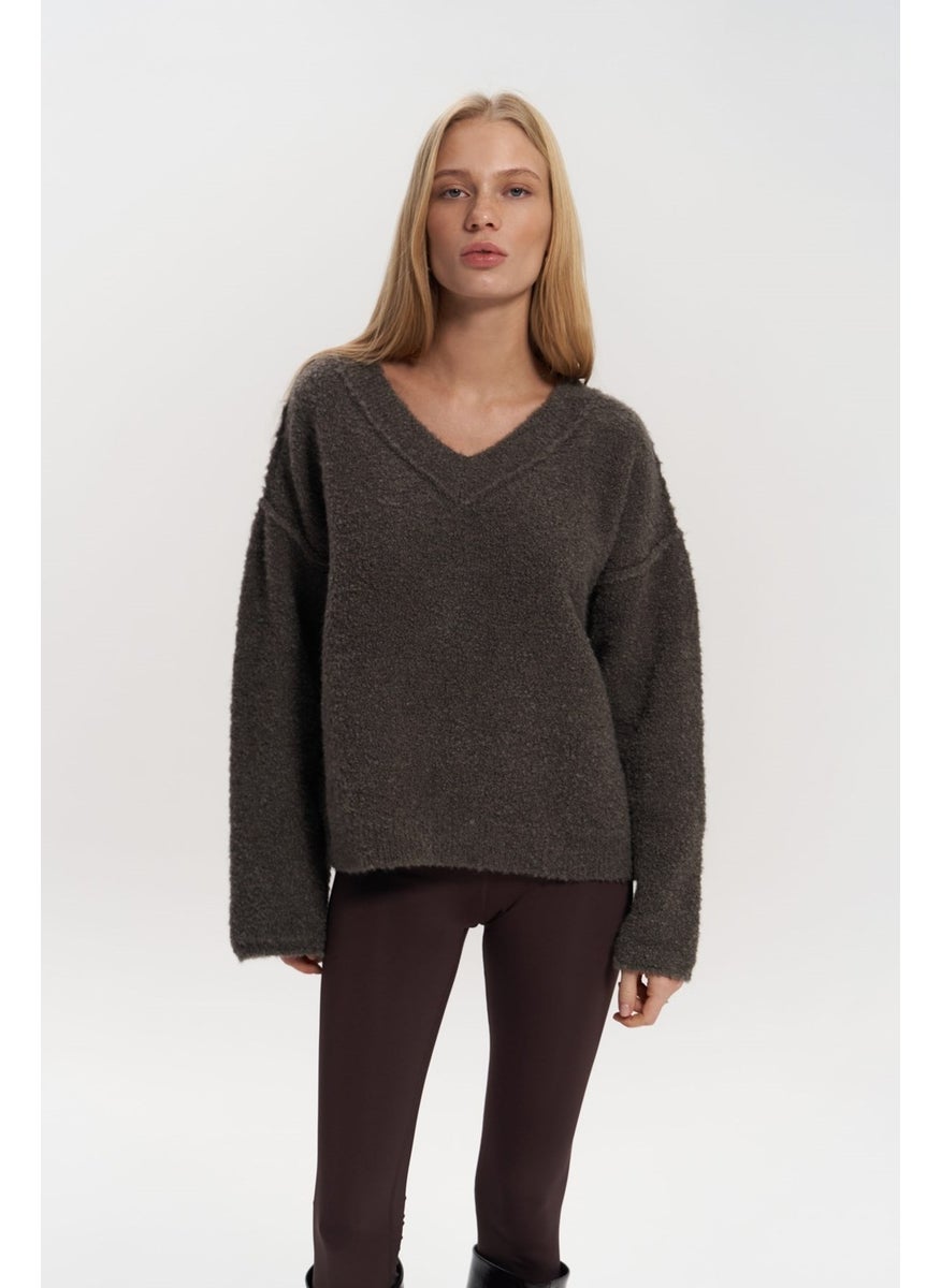 Peoria Neck Detail V Neck Brown Knitted Sweater - pzsku/Z5A2C64F2AE82DC8CF79FZ/45/_/1741093576/3899d4cd-7b3b-4869-8ced-6e902eebe947