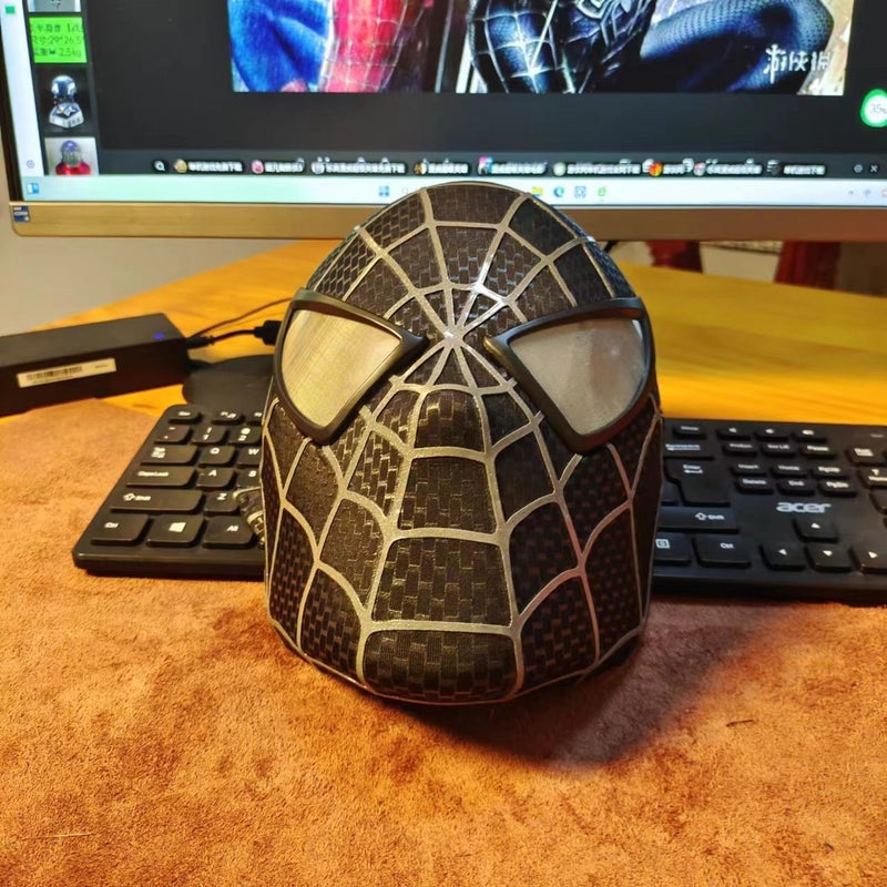 Handmade Toby Maguire Spider-Man Mask - Image 4
