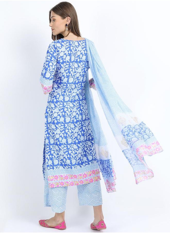 Vishudh Women Blue Printed Kurta Set with Dupatta by Styli  - Image 3
