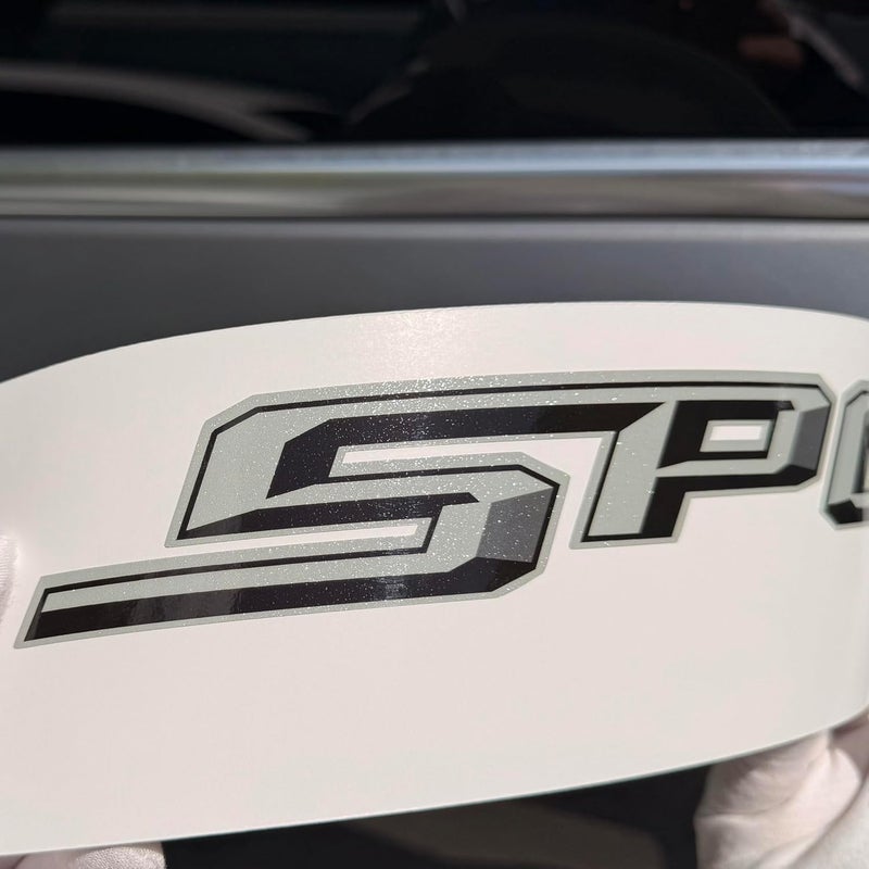 GOLD HOOK ملصقات جانب السرير Sport 4x4 المتوافقة مع Ford F150 XLT – ملصقات بديلة بلمسة نهائية معدنية متميزة (رمادي (16 بوصة × 2.2 بوصة)) هيكل معزز ومتين - Image 2