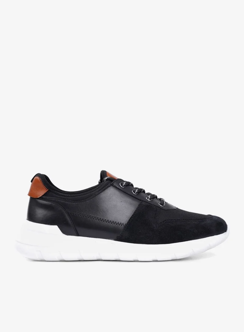 Zeus Sneakers