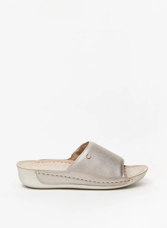 لو كونفورت Women's Textured Stitch Detail Slip-On Sandals