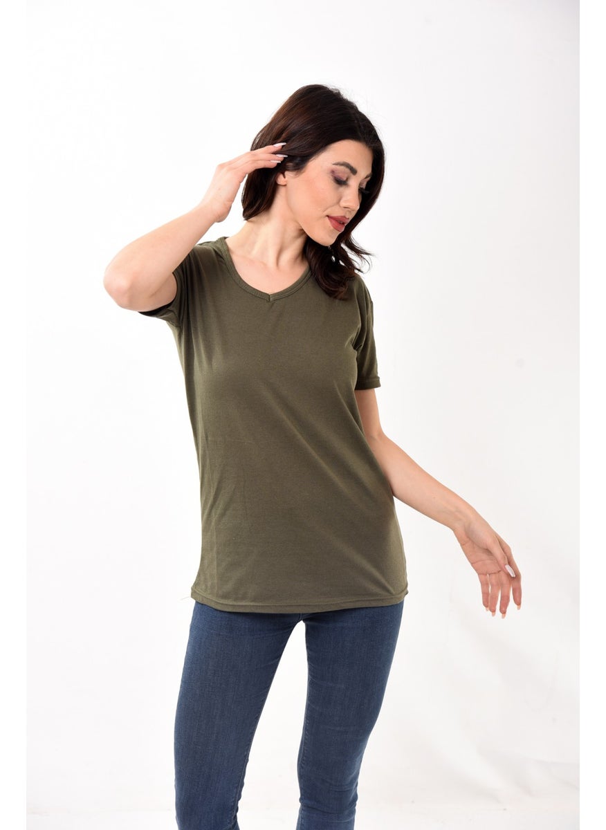 Belifanti Collection تي شيرت نسائي أساسي بفتحة رقبة على شكل حرف V من مجموعة Belifanti باللون الكاكي  - Image 4