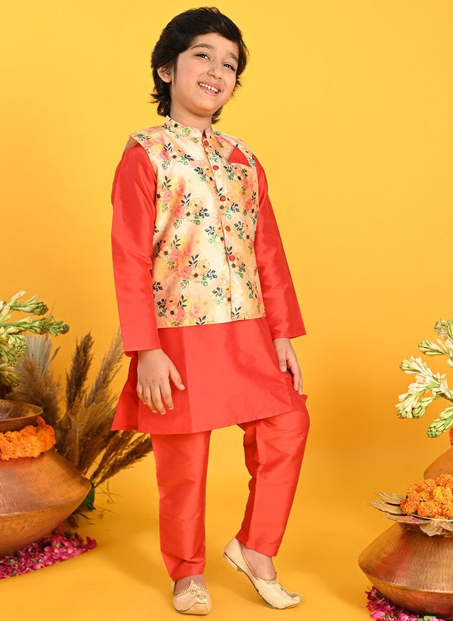 Saka Designs كُرتا مزخرف بالأزهار للأولاد مع بيجامة وسترة نهرو - Image 4