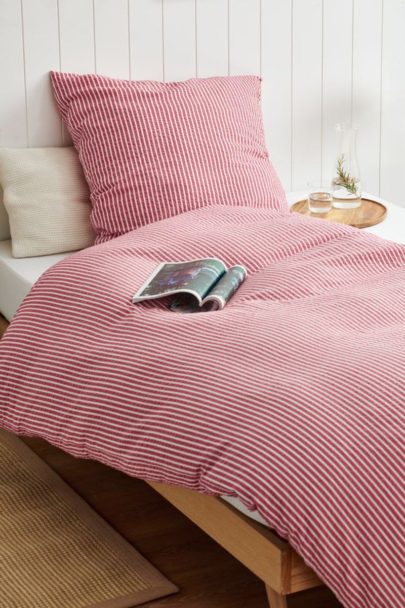 Tchibo Single Seer Sucker Duvet Set 135 x 200 cm Red - Image 1