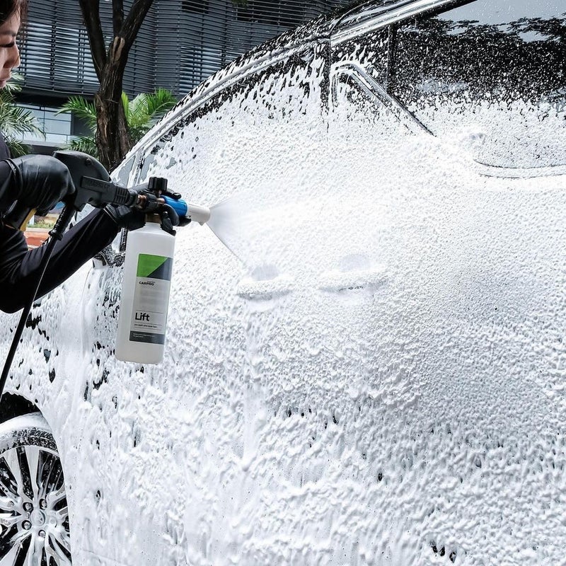 CARPRO Lift - Pre-Wash Snow Foam Car Wash Soap, Dissolves and Lifts Away a Large Amount of Dirt  Grime, Completely Touchless - Use in Bucket or Foam Cannon, Concentrated - 500ml (17oz) - Image 4
