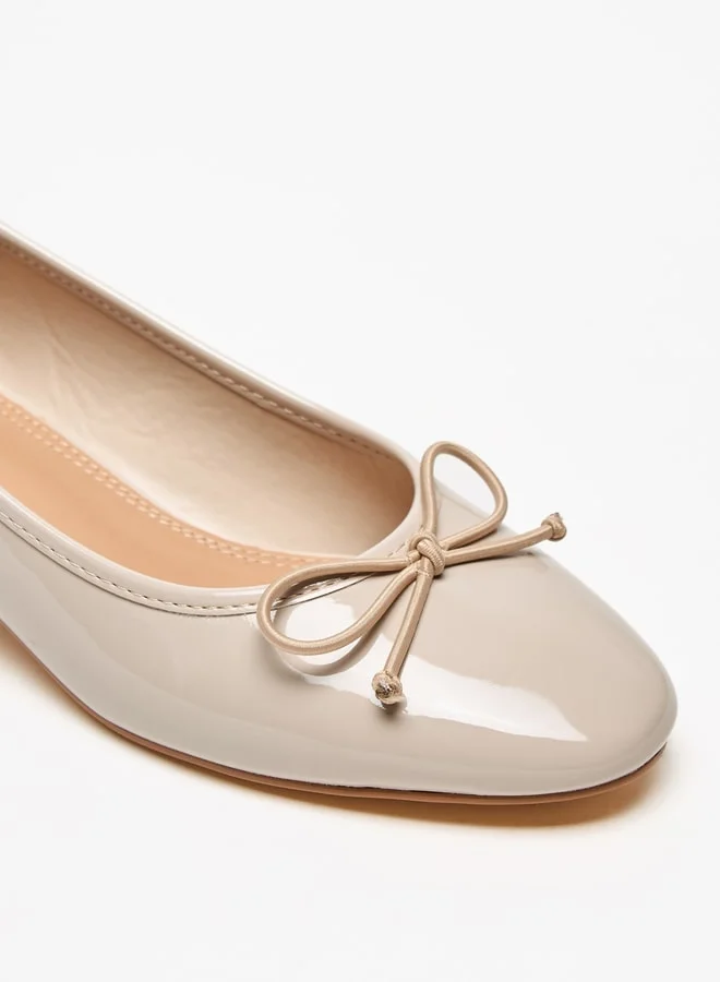 سيليست Women's Solid Slip-On Shoes with Bow Detail