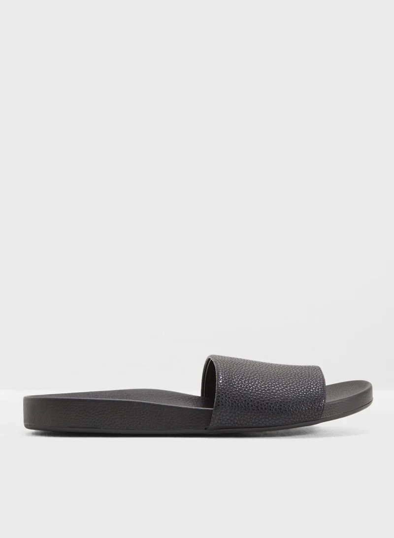 TOPSHOP Homie Refined Slides