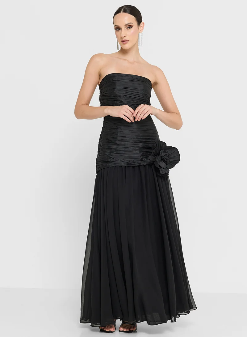 نمشي x Ruched Bardeau Dress With Floral Detail