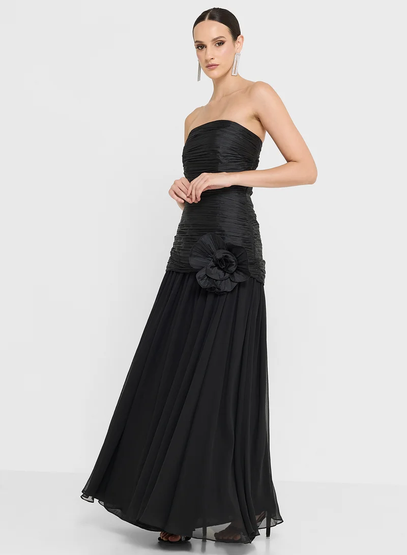 نمشي x Ruched Bardeau Dress With Floral Detail