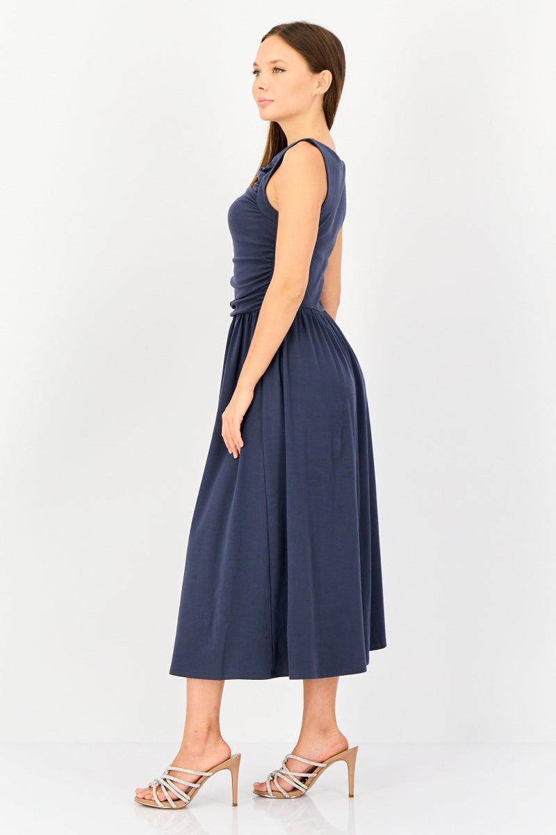 bebe Women Solid Midi Dress, Grey  - Image 3