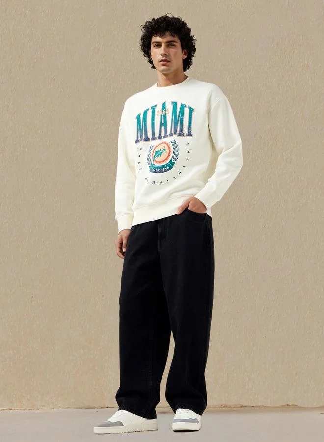 SP Characters Men Relaxed Fit The Miami Dolphins Print Sweatshirt