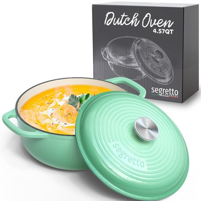 ENAMELED CAST IRON DUTCH OVEN WITH HANDLE 457 QUARTS VERDE CHIARO GRADIENT GREEN OVEN SAFE POT WITH LID CERAMIC ENAMEL CAST IRON COOKWARE BREAD OVEN
