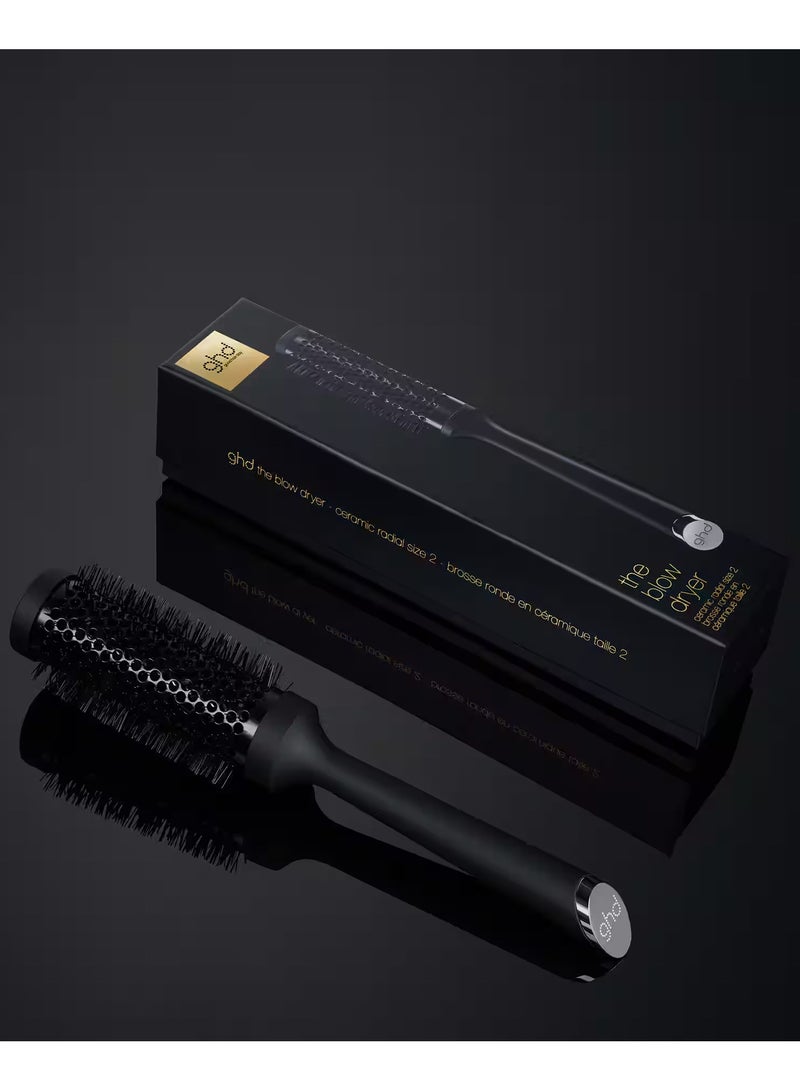 فرشاة مجفف الشعر Ghd المصنوعة من السيراميك بفتحات تهوية مقاس 2 شعاعي - Image 2