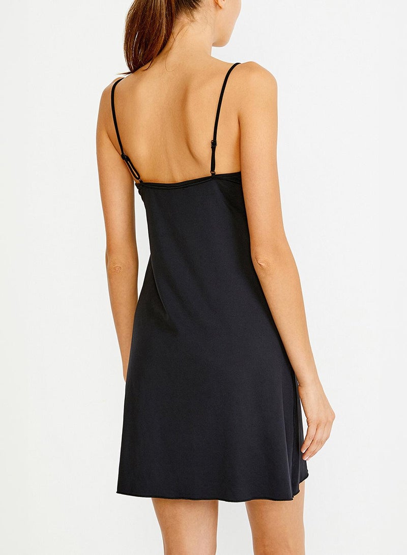 Penti Smart Scoop Neck Black Slip Camisole - Image 3