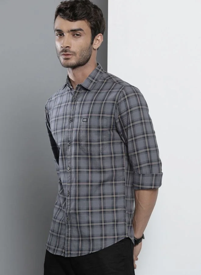 The Indian Garage Co Men Slim Fit Checkered Full Sleeves Cutaway Collar Casual Shirt