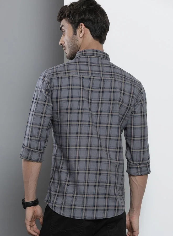 The Indian Garage Co Men Slim Fit Checkered Full Sleeves Cutaway Collar Casual Shirt