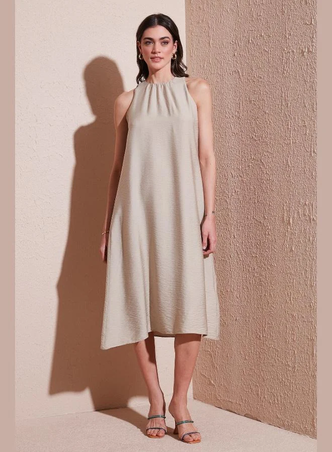 ليلا فستان ليلا متوسط الطول بياقة هالتر بقصة عادية للنساء