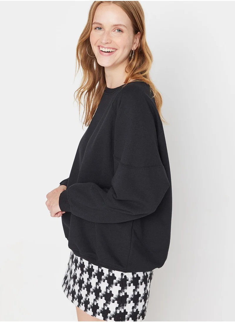 trendyol Crew Neck Knitted Sweatshirt