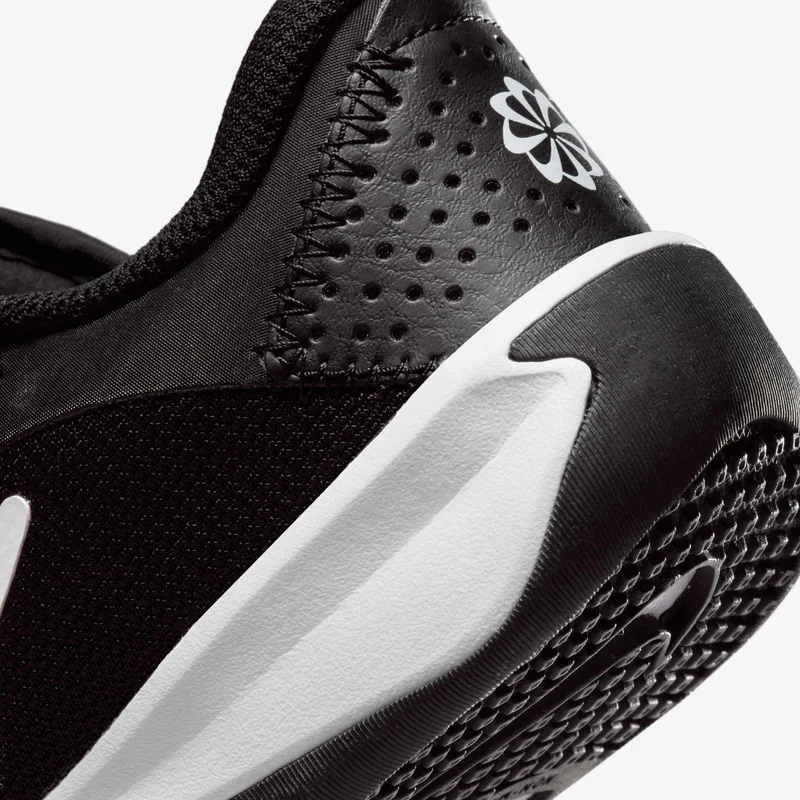 Nike Kids' Omni Multi-Court Shoes