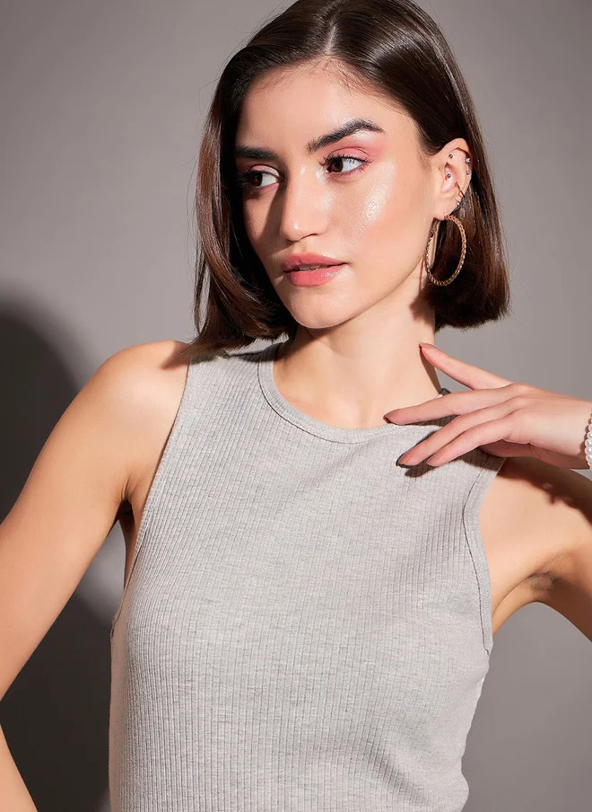 ساسافراس فستان ميدي بدون أكمام للنساء بلون رمادي بتصميم -